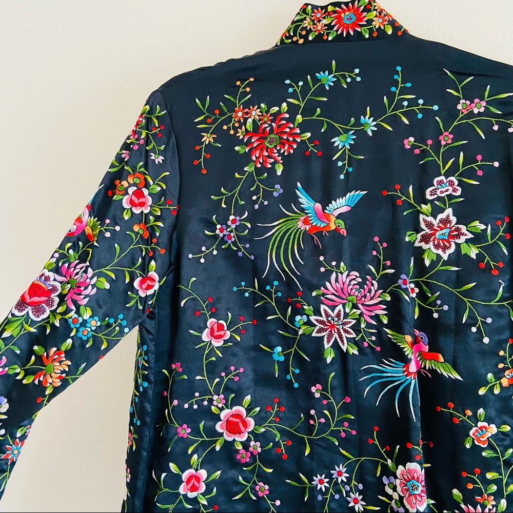 Vintage Embroidered Satin Asian black Jacket Top - Picture 8 of 13
